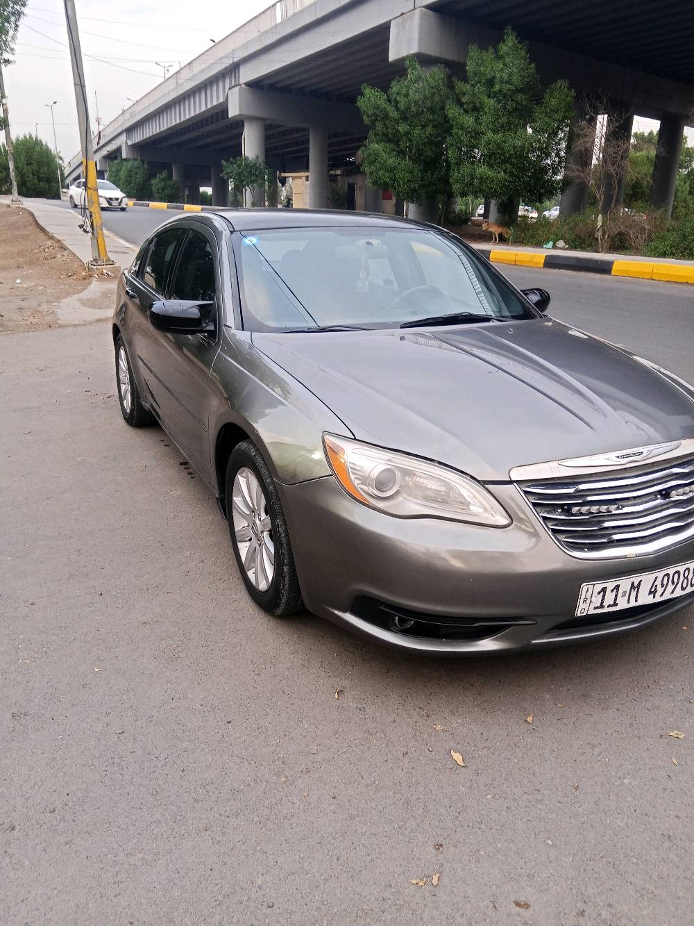 للبيع كرايسلر c200 
2013 وارد امريكي 
حادثها دعاميه اماميه فقط
مكينه 2400 رقم بغداد الجديد 
السياره مكفوله من كلشي كير مكينه 
صدر امامي خلفي تدفئه تبريد كله جديد 
كهربائيات كلها شغاله وباقي المواصفات معروفه 
السياره بيها بنيد وقبط جنطه كلير اثر جراد 
وموجوده صورها قبل لا تنرش كلير
السعر 76 وبيها مجال بسيط 
مكان السيارة بغداد الكرخ 
***********