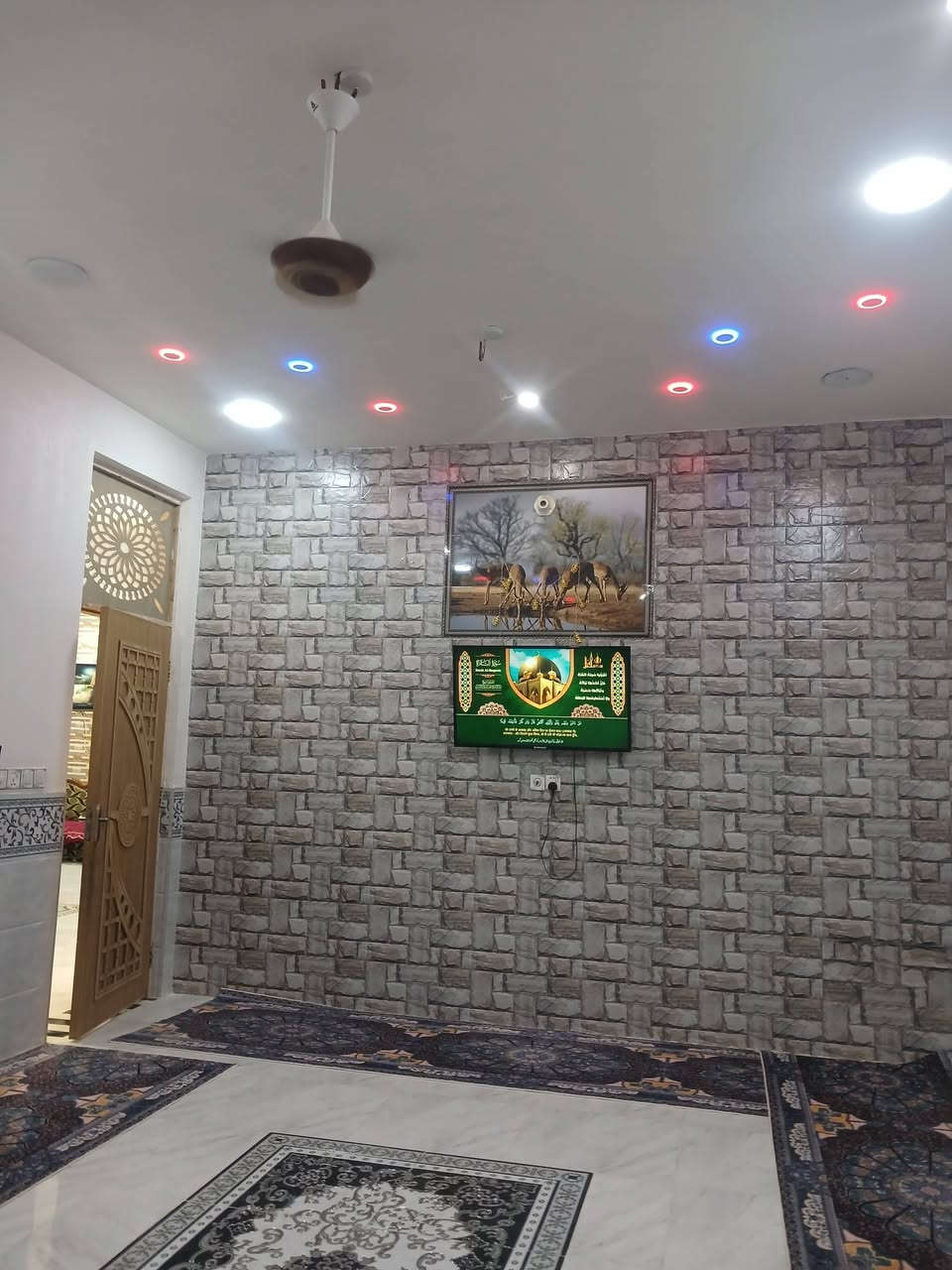 للبيع بسعر مناسب
بيت طابو زراعي سند ٢٥ بسمي مكانه ورديه خارج شارع ٣٠ 

مساحه 300 بناء سنه 2023 بناء حديث طابقين 

طابق الاول 

استقبال+٢ غرف نوم +مطبغ بارد +حار +هول+مجمع صحيات داخلي +خارجي 

طابق ثاني

غرفه +هول +مجمع صحيات 

للستفسار  اتصال ع رقم📞 ***********

