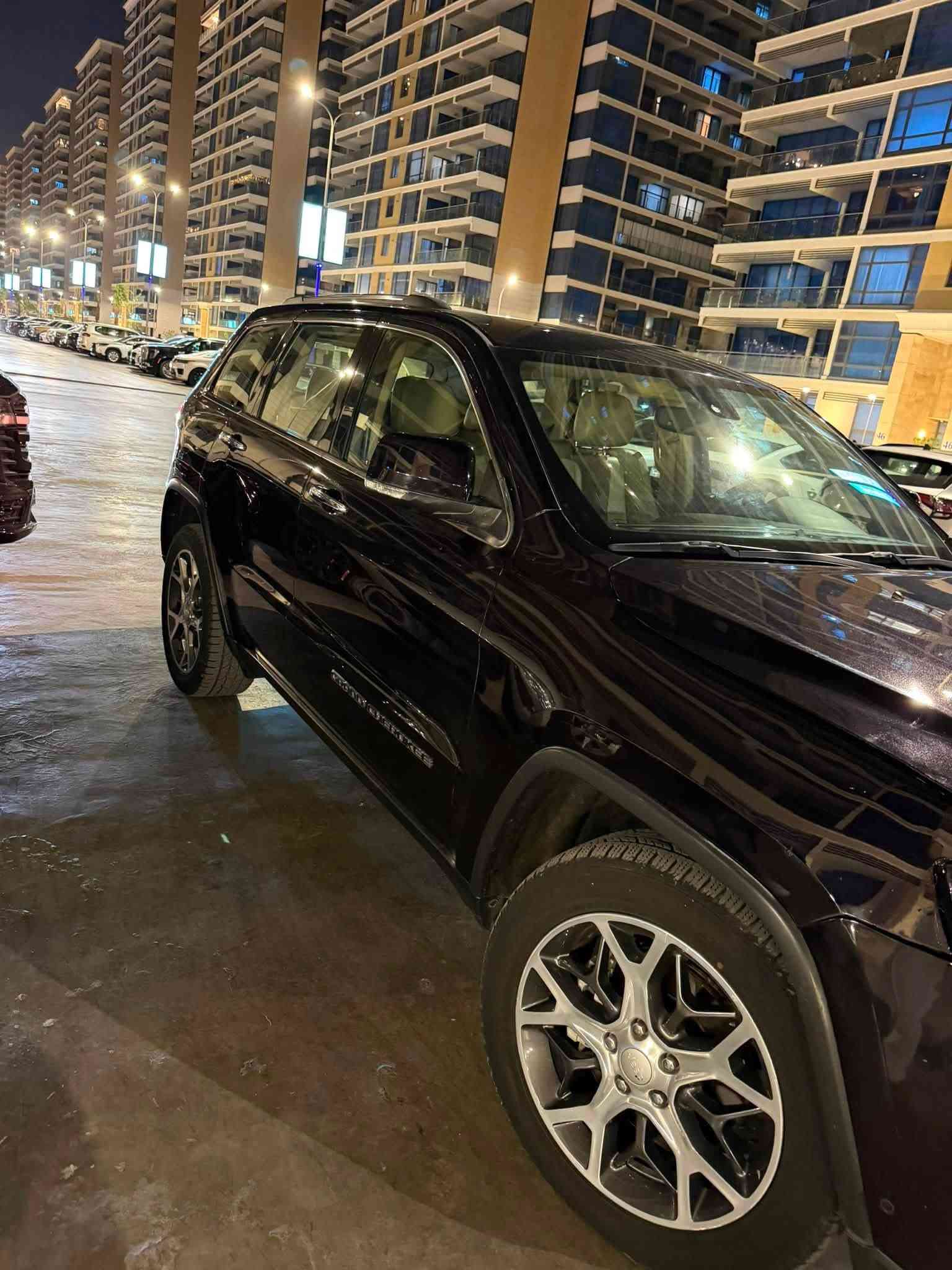 السلام عليكم جيب2019 خليجي وكالة ماشيا51 حقيقي جديدة جداًجداً فول1/1 بانوراما 3 شاشات
مكاني بغداد اليرموك ***********
السعر قفل200 ورقة قفل
سابقاً بيه طخه بلبابين خفيفة 
وهسة بيه هاي ضربة وصلحته هم خفيفة
