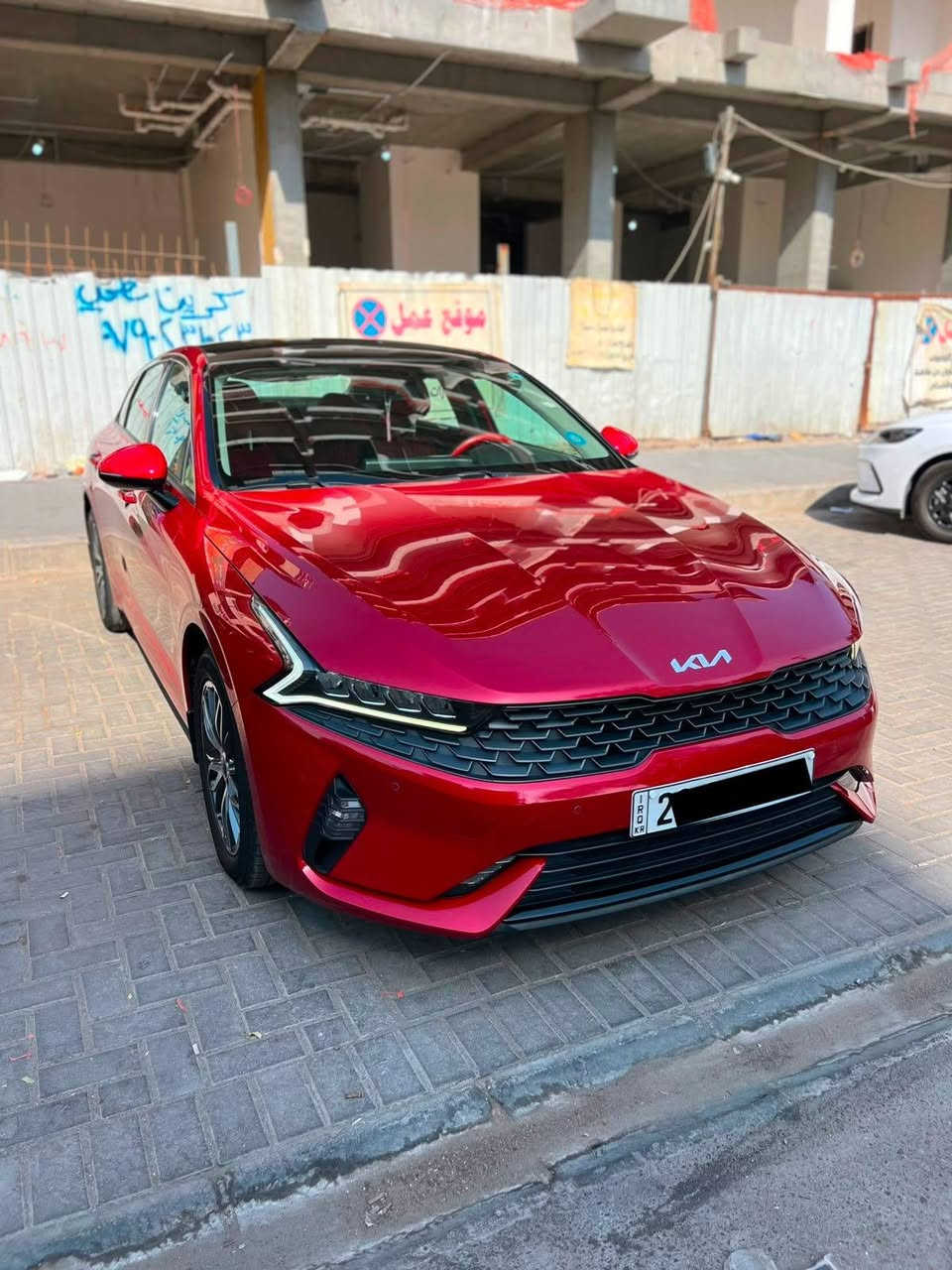 سلام عليكم
K5 للبيع موديل 2023 

خليجي وكالة NIM 
كفالة عامة من الصبغ والضربة والتبديل والتعديل

الممشى 33 الف كيلو 

سيارة بعدها بحالة الوكالة 

المواصفات : 

محرك 2000 دوش

كير اوتماتيك

كاميرة خلفية

حساسات امامي خلفي

شاشة + Apple CarPlay

بانوراما

قطعتين تبريد

تشغيل عن بعد

بصمة تشغيل عدد 2

مري شفط

اشاير بالمري

الكشنات الامامية تدفئة

بعد بيهه هواي مواصفات فول للاخير

السعر 205$ وبيها مجال

مكانها بغداد / السيدية

للاستفسار / ***********
