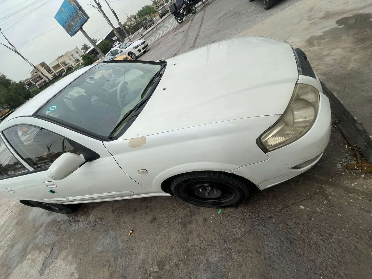 نيسان صني • ٢٠١١ • ساحة ميسلون