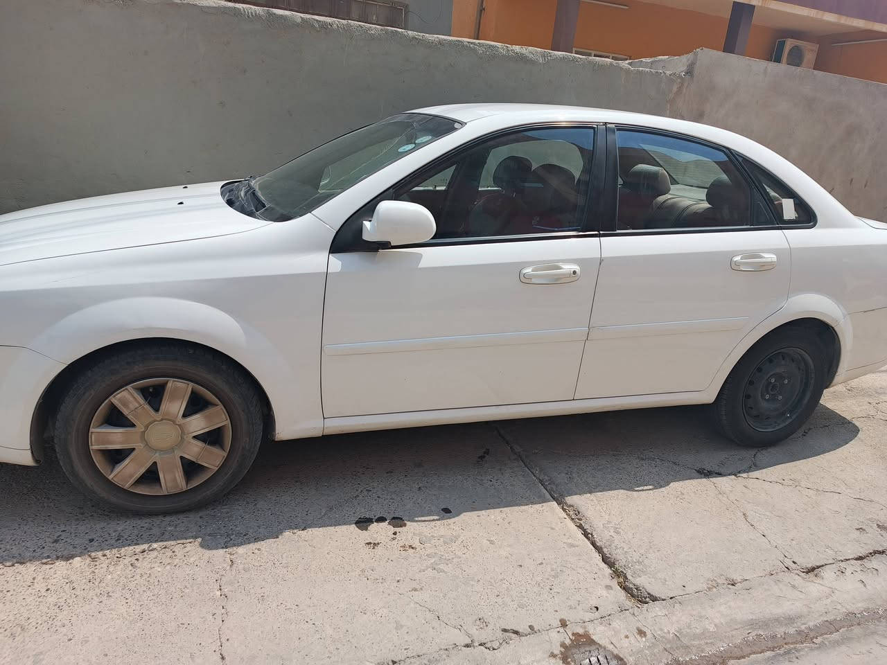 شوفرليت اوبترا 2010
مرحبا عندي السياره نضيفه اريد ابيعها مواصفاتها: 

گير اوتوماتيك 🚙
بدون حادث او صبغ👌🏻
 اطارات جديده🚗
التبريد شغال خير من الله 💨
محرك بحاله جيده 👌🏻
سنويه نافذة لغاية 2035
رقم السياره اربيل 🌁
سياره بحالة جيدة 🔥👌🏻

السعر / 83 ورقه 💲
العنوان / 📍الحمدانيه على الحزام قرب مغاراة مريم العذراء
للأستفسار / 📞 ***********   ابو ريمون
