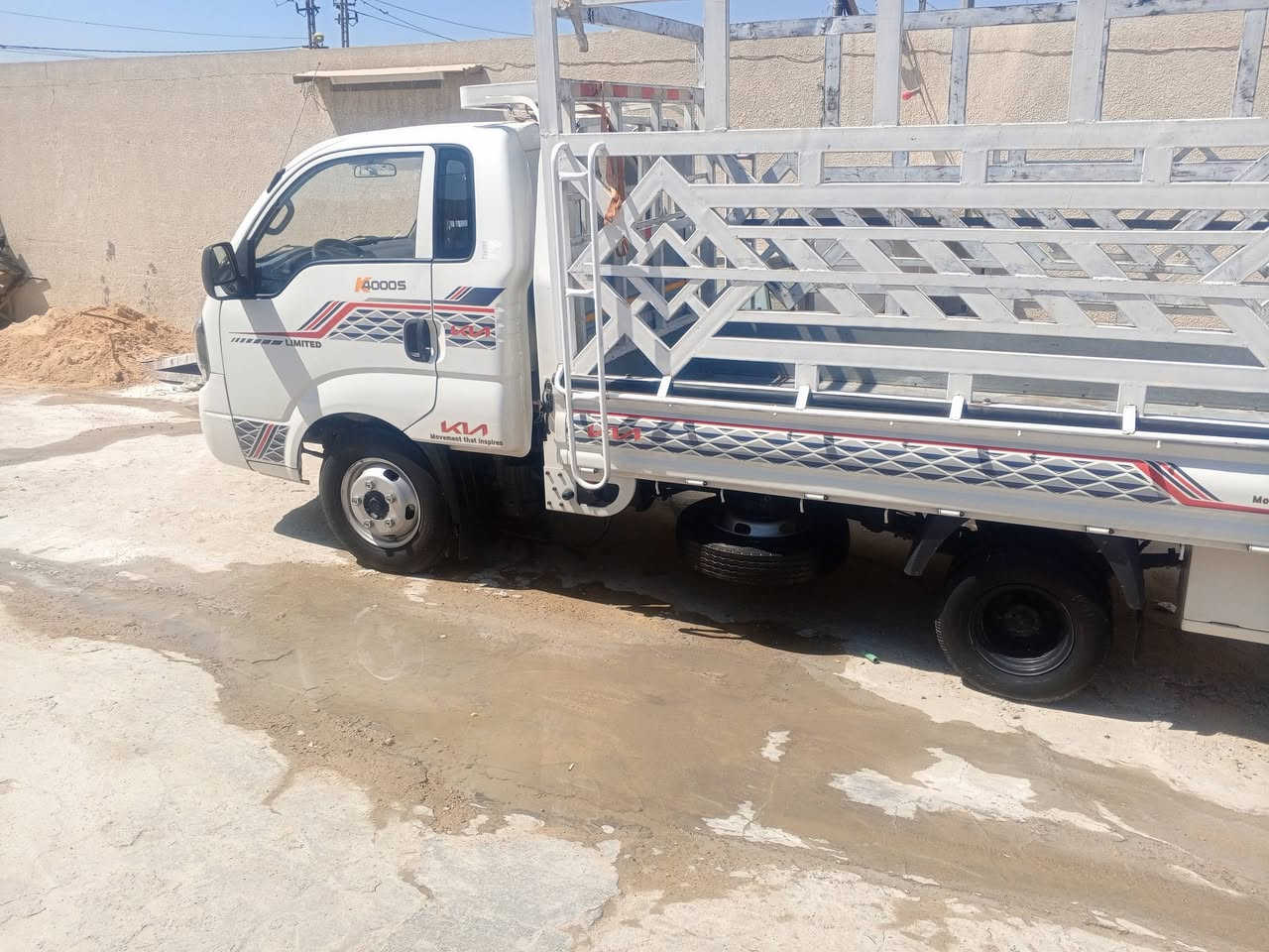 سلام عليكم 
كيه فحل موديل 2022 بغداد 
سياره مكفوله كفاله عامه 
سياره استخدام شخصي 
مامشتغله بالشارع 
العنوان بغداد 
*********** 
الاتصال فقط السعر 173

