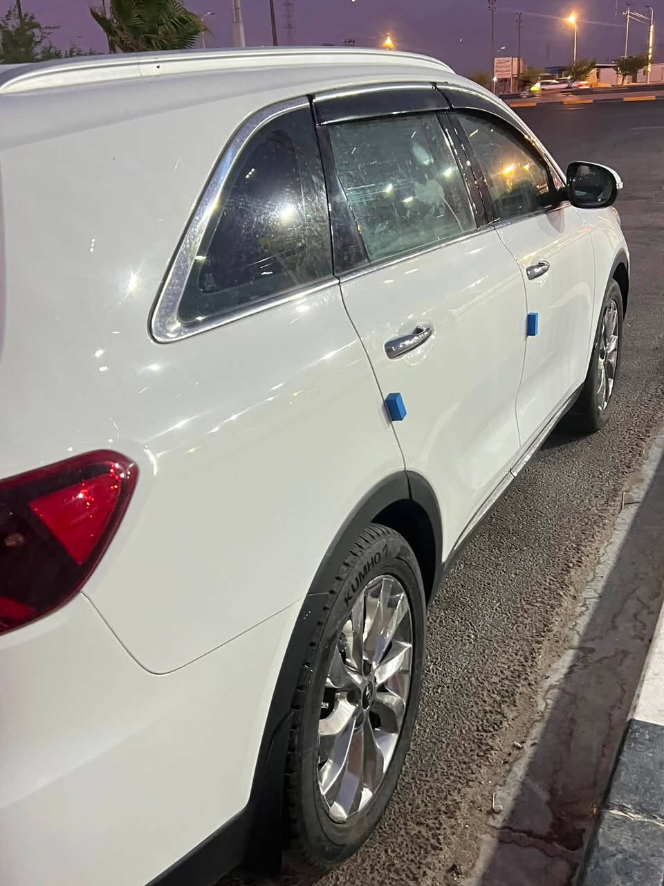 سلام عليكم / سورنتو 18 شكل 20 خليجي /
سياره 7 راكب 3 قطع تبريد / رقم بغداد /ممشه سياره 96KM/سعر 230 وبيه مجال / مكاني البصره / ***********

