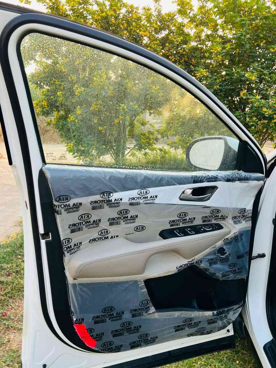 السلام عليكم ورحمة الله سورنتو ٢٠١٨شكل٢٠٢٠ خليجي ماشيه65 الف حقيقي سياره بحاله الوكاله جديده مابيها نقص لو برغي حداديه كير مكينه كله مكفول. سياره كفاله  لتواصل***********

