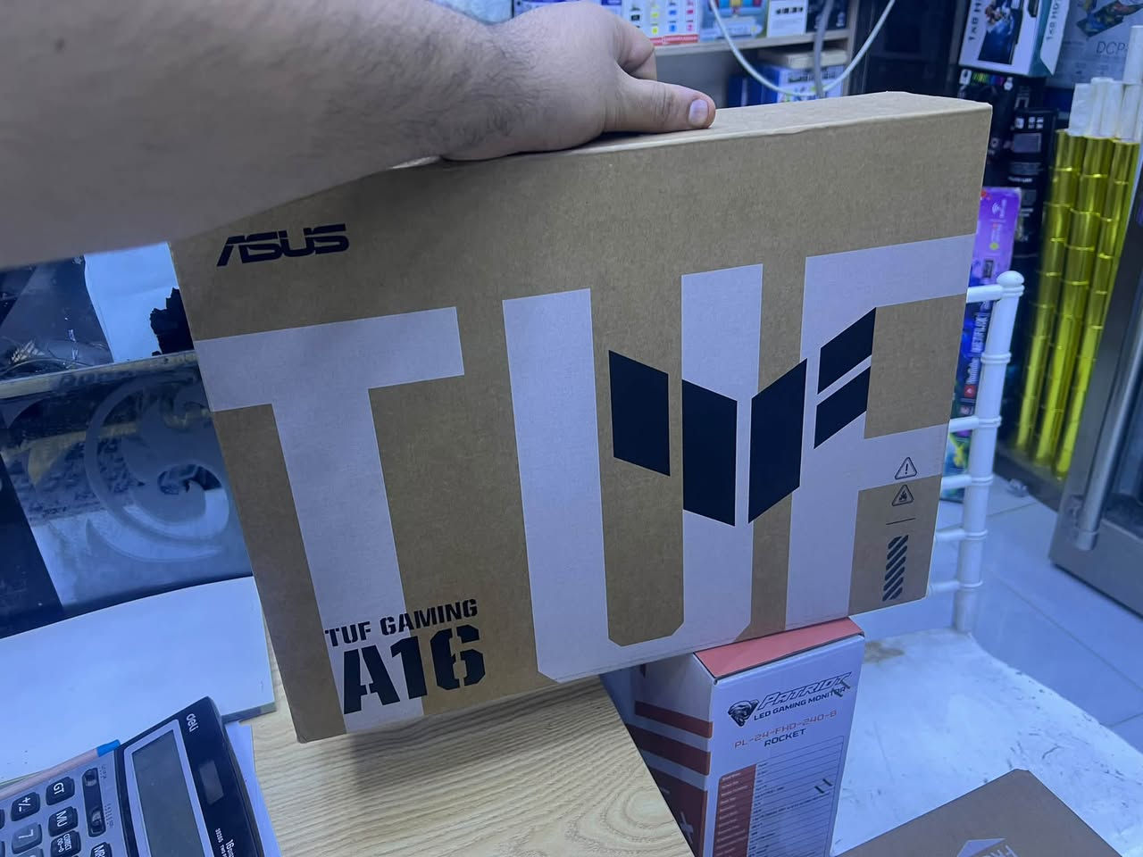 سلام عليكم 
Asus tuf gaming a16
المعالج amd ryzen 7 260
كارت الشاشه  rtx5060  
واطيه الكارت 115 
حجم شاشه 16 /165هرتز 
رام 16 ddr5
حجم الهارد 512 nvme

السعر راسلني و تدلل 
***********
مكاني بصره

