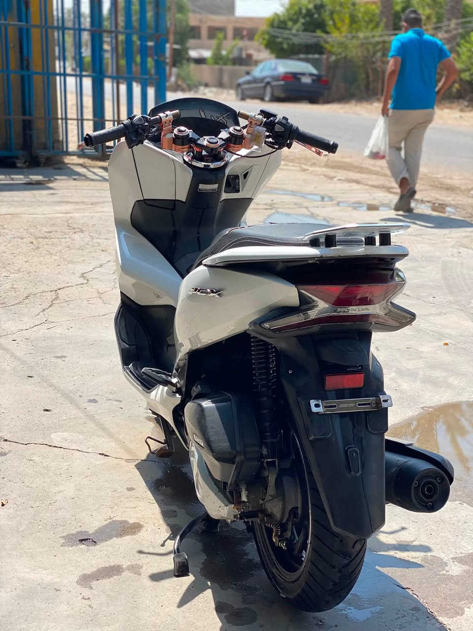 بيسي اكس جيل ثالث بلاديه نضيفه تخبل
بيها ستيرن رياضي كرزي ويدات كرزي دراجه نضيفه شلعه ومعدل وكامله مكمل نقصها مري وتكعد الدراجه بس
رايدها 2200
مكاني جزيره بغداد السياحيه ***********
