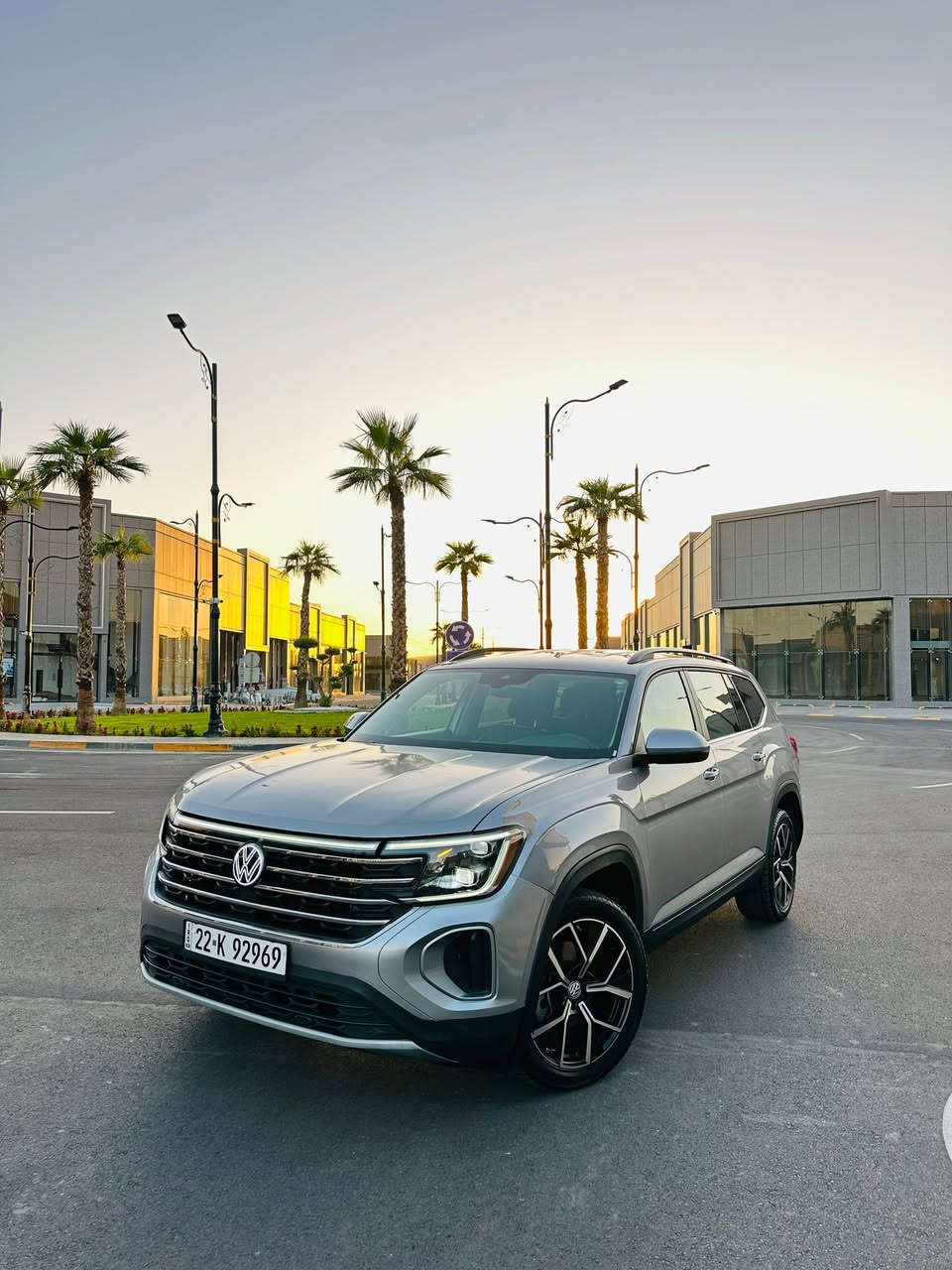 تفليش الاسعار و بسعر توسان و اقل اتحدى اذا اكو بنفس السعر و المواصفات و سبعة راكب و فول😨🔥

⚜️ Volkswagen Atlas Family SE 2024 ⚜️

للبيع فقط و سعر جداً مناسبة و جوة سوك شرط ما تلكى نفس سعر و نفس نضافة 💯

اخوان السيارة وارد امريكي بيها بوند و جملغ و صندوق صبغ شاصي  و لغود و بطانة بشرط فقط حوض بيها شوية ارباك كله سليم يعني ارباكات كلهم موجودة 😍💯

موديل : 2024 
ماشية : 30 الف ميل فقط 😍💯
محرك : 4 سلندر بانزين 20 تيربو 💯
لون : سلفر
رقم شاصي : 1V2HR2CA3RC548223

رقم السيارة : اربيل الجديدة
مكان السيارة : اربيل شارع ٦٠ 📍
رقم موبايل و واتساب : 

***********
***********

سعر السيارة : 205$ 💰😨ورقه نهايته قفل ❌ ‼️ و اتحدى اذا اكو نفس موديل و مواصفات بهذا السعر تروح تجيك سوك كله اذا مو بسعر ٢٠٢١ لا ترضى 💯

مواصفات فول عدا الفتحى يعني كشنات تدفئة و ابريد و دبل اكسل و شغال و تشغيل عن بعد و شحن وايرليس و رادارات ٣٦٠ درجة و كشنات خزن و صدوق كهربائي و حساسات امامي و خلفية و بريك لمس و اوتو ستارت ستوب و تبريد و شاشة و تحكمات كله لمس و بيبان كله بصمة و لايتات ليد و دوارة ويا الستيرن و شفتات ستيرن و بردات خلفية و ٧ راكب و قيادة ذاتية و فول الفول عدا الفتحة 💯😁

فحص و هزة و سنوية و الرقم كله جديد تحويل او وكاله نفس الدقيقة 💯

صدر تخم تاير تبريد كهربائي و محرك و گير و شنو ببالك شكو ببالك كله كفالة  تراي مالته للتركيا 💯❤️
