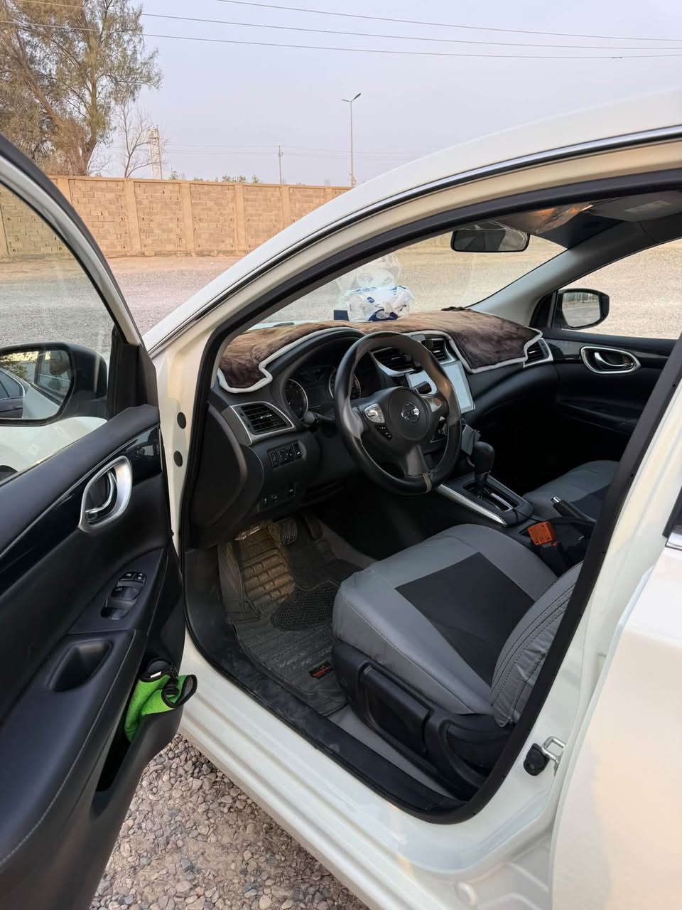 نيسان سنترا 2025 ماشية 19
سعرها 128 وبيها مجال 
كفالة عامة من الشخط والضربة 
البصرة الدير
تريد وكالة ثاني يوم
الشراي يتفضل 
***********
