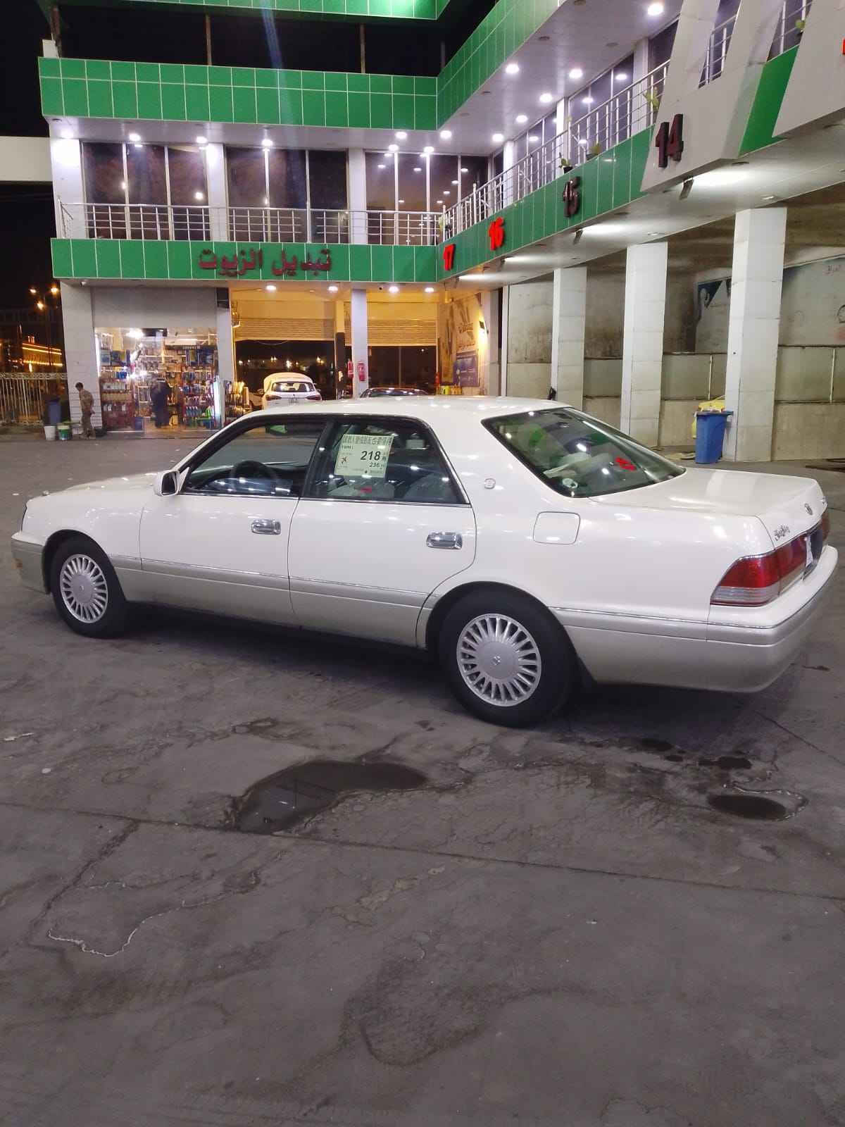 راس الثور فلات سياره كفاله كص ونقل وضربه مكينه جديده هيه والكير حداديه ميه بلميه تخم تاير جديد شاشه دواخل جدد مابيها اي نقص سعرها 102 وبيها مجال *********** السياره جديده مالتي مال جناي البصرة, العراق
