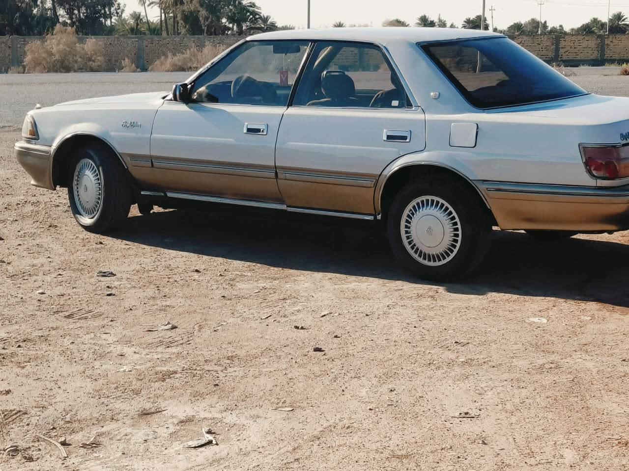 تيوتا هارتوب موديل 1991 سياره كير ومكينه خير من الله للاستفسار *********** السعر 35 وبيهه مجال بسيط
