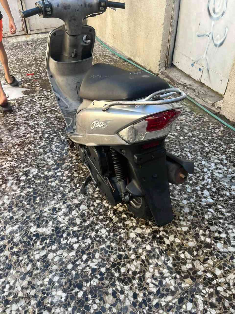 السلام عليكم دراجه ماكس فحمه دراجه حيل نضيف كلش كفاله عامه من طول الطول ما متفوحه رمبه نازله دراجه ما صاله هواي من نزلته رايده 925 وبيه مجال مكاني البصره رقمي ***********

