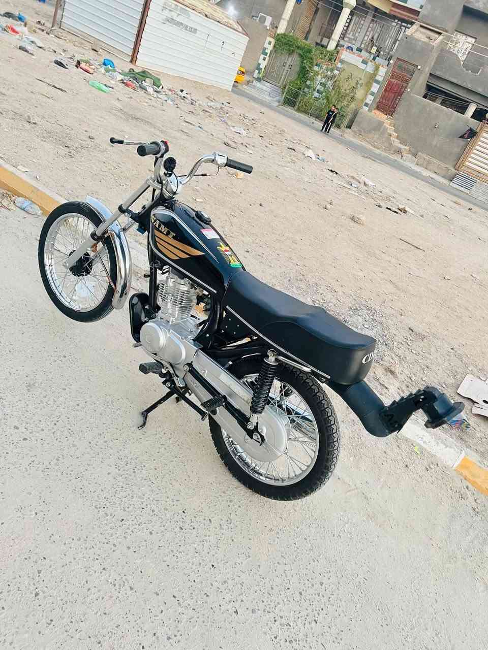 يالله دراجة نامه أوراق أوراق اصولي شاصي 14دراجه تعمير كله 26نضافه شوفت عينك محرك  نامه شلامجه ***********
