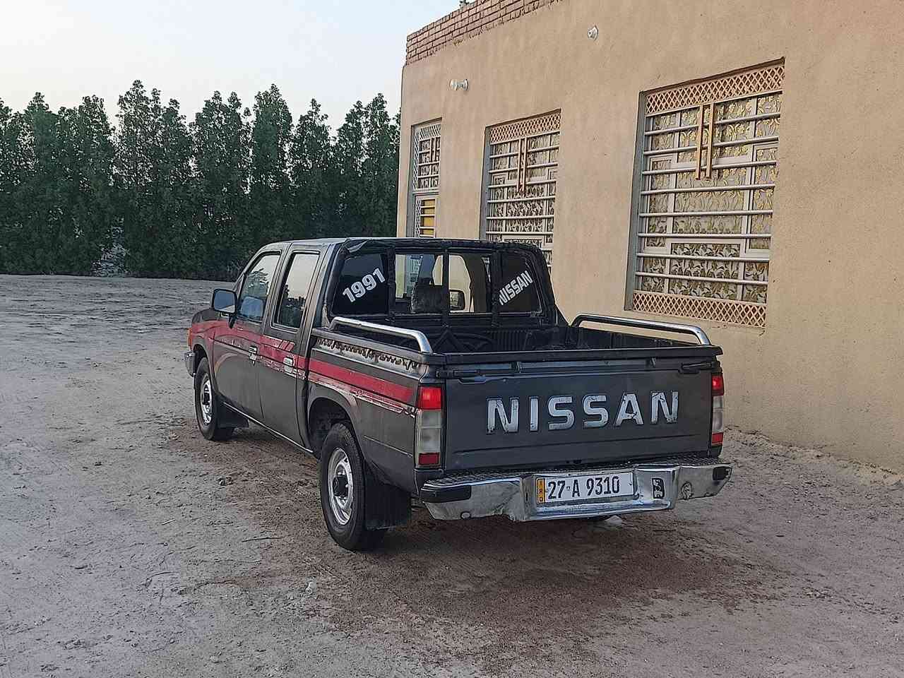 نيسان موديل 91 للبيع كير جديد مكينه بلاد وسط تخم تاير شاصي مكفول سنويه ال31 كرهبايات كلها شغاله مسجل حديدية جديده باتري جديد سعر 45 بيها مجال ***********
