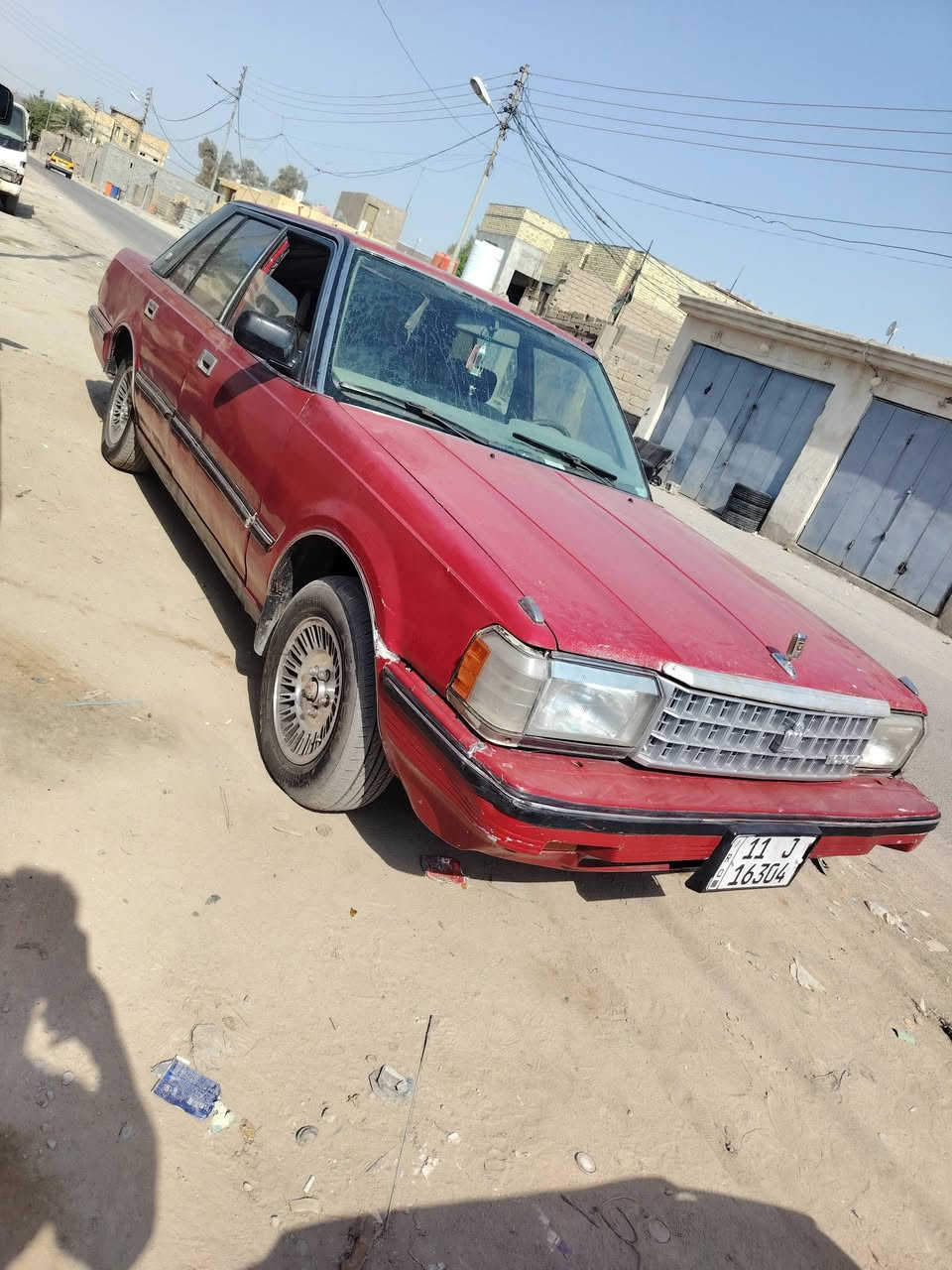سلام عليكم، سوبر ١٩٨٤ سياره حلوه نقصها كير فقط كيرها يئخر مرات بلبك فقط  حداده دواخل عضمته حلوه رقم بغداد راعيه يمي تحويل ثاني يوم، السعر ٣٥ العنوان بصره ابي الخصيب ***********،
