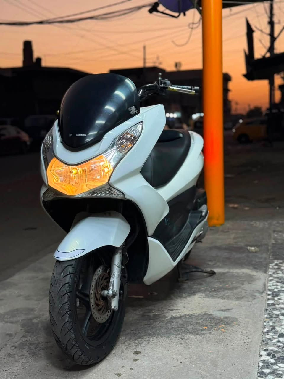 سلام عليكم....
دراجة (PSX)...(جيل الاول)  
🛵للبيع  ماشيه 6 الف حقيقي مامتعوبه
دراجة شلعه معدل كهربائيات كلهه شغاله 
دراجة جديده  بلادية
أي نقص مابيهة دراجه مكفوله كفاله عامه بشرط علفحص اذا برغي مفتوح ترجع دراجة مال جناي 
جيب فيتر وتعال افحص مستعجل على بيعتهه السعر مليون و300
العنوان بغداد  الكرخ  الاستفسار الاتصال على الرقم 📞***********
