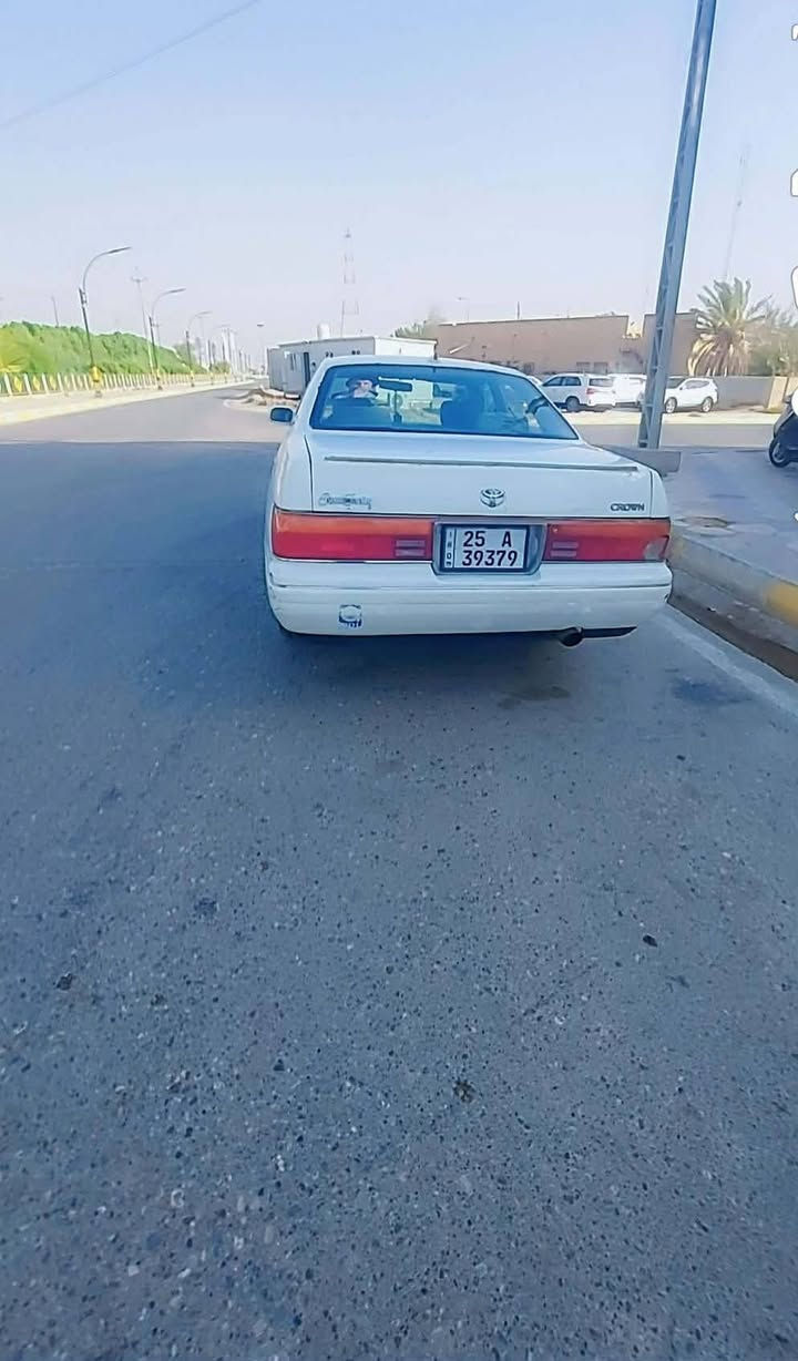 بطه مديل 93 كركوك سياره مكفوله محرك وكير وحداديه وتخم تاير وتبريد وباتري ومكفوله من الكلبه والعيب اشرعي وكافة الصوليات سنويه 28 وبسمنه رقم صاحب اسياره*********** سعره 50وبيه مجال انه مكلف بل نشر
