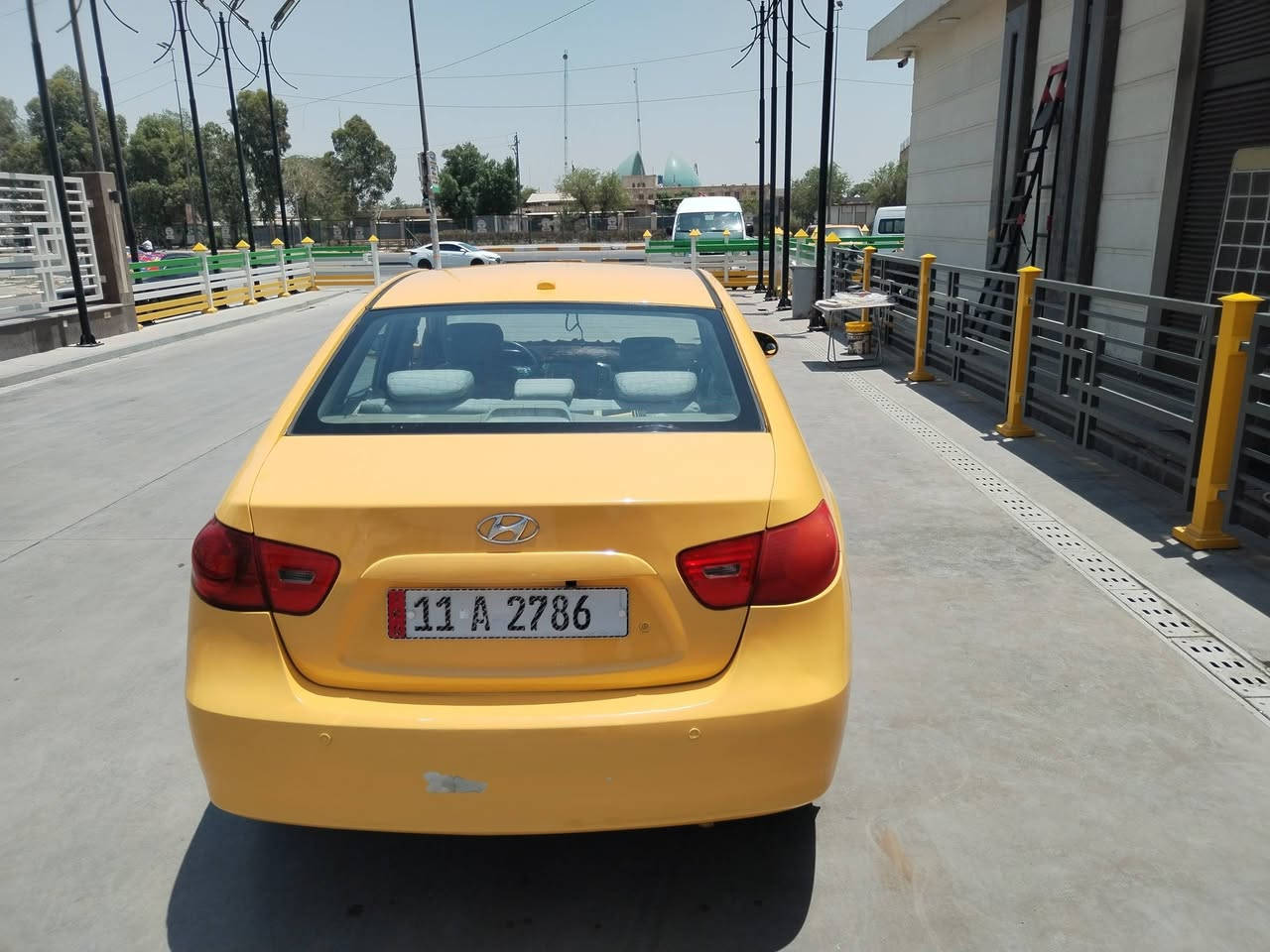 سلام عليكم الانترا 2008 وارد امريكي حادثها بنيد وجاملغ الامامي بدايه خشم اللغد فقط
المكينه 2000 مبدل نصف طابوكه
كير جديد صار اقل من شهر شاده
زوج تاير
باتري جديد
ادامه كامله مو نوزلات البلكات من كلشي
صدر خلفي امامي جديد
السياره احلى من صور
مكاني مدينة الصدر
سعر 75 وبيها مجال

*********** اتصال

***********  واتساب

سياره بسمي سنويه 2030 
كل الهلا بيكم
