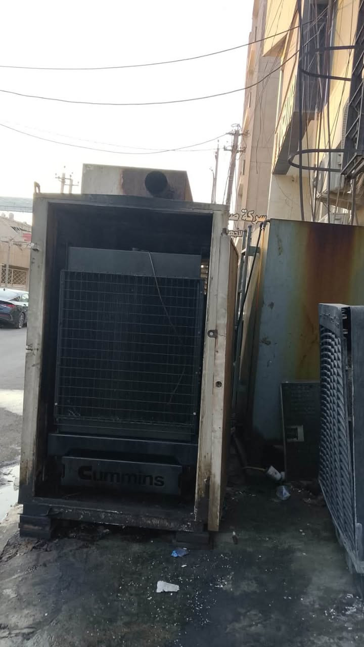 السلام عليكم
موجود مولدة كمنز 250kv للبيع
السعر 9500$ وبيها مجال شوية
مكان بغداد الكرادة 
***********
