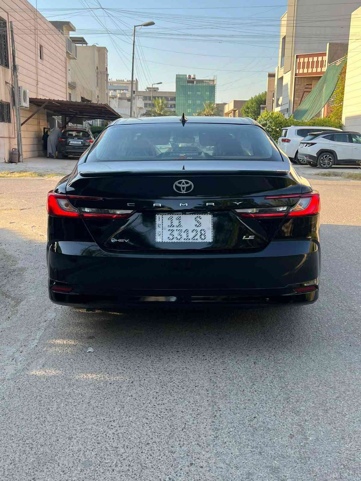 كامري 2025 هايبرد LE 
ماشيه 25 الف
مرقم شمالي 
بصمه شلحن وايرليس رادارات امامي خلفي 
صبغ جاملغ وبنيد
ايرباك ستيرن وبرده ومبدل ومسستم 
السرر 198 $ كذلك يوجد في الاعلان كامريات ثلاثه 2025 وهايلندر بلاتينيوم كراند ماكس 2024  للمعلومات الاتصال ***********
