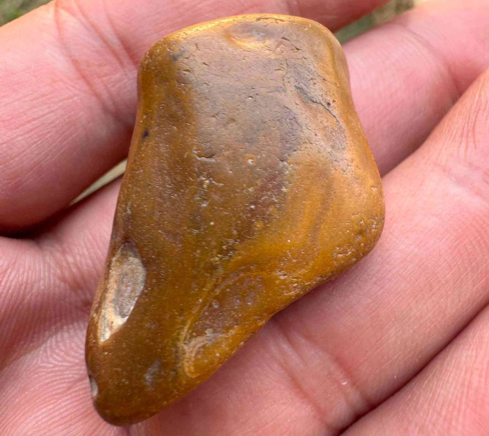 السلام عليكم حجر قدم سلطياني ايسر قديم كلش شغله فول شرط شغل الايسر نار وشرار مجرب ومفحوص ومنجم. ومبخر وجاهز الحمل السعر على وات ساب رقمي وات ساب ‭*********** ‬ يوجد الدينه خدمة توصيل ال جميع محافظات العراق
