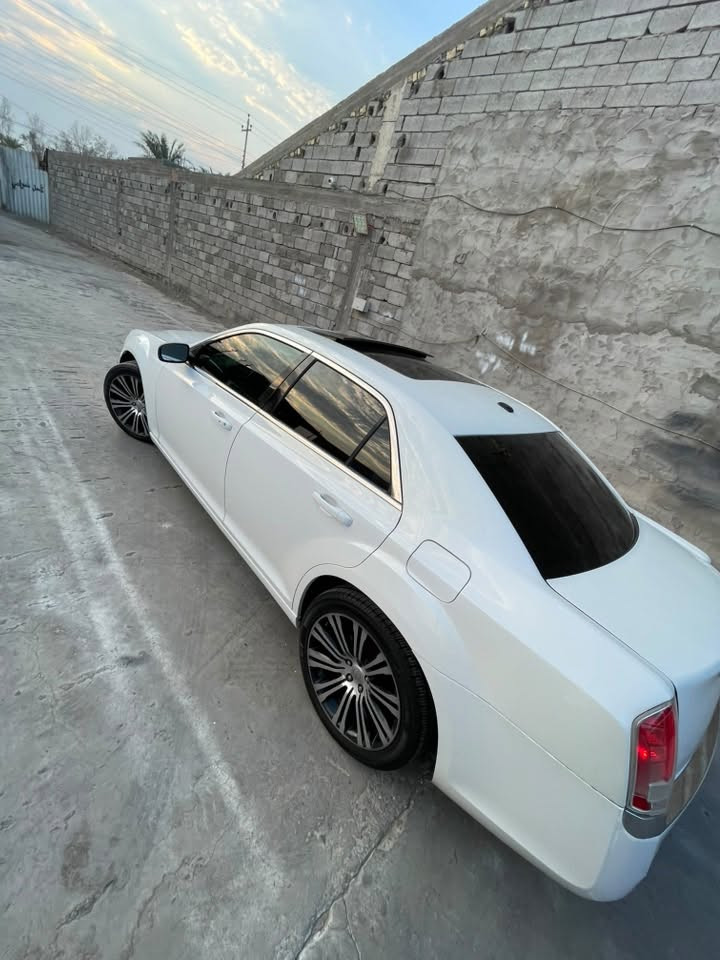 السلام عليكم 
اوباما دخول جديد 
كفاله من الكص والحادث
فوووووول للاخير 
موديل 2013 
لون صدفي 
فئه S 
مكينه 3600
بدون لوحات 
ادوووووات اكرر ادووووات
للاستفسار ***********
البصره للبيع فقط
