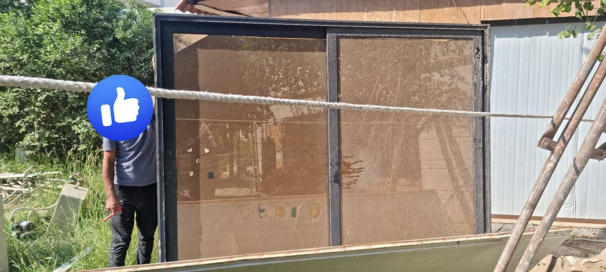 باب سلايت المنيوم • ٢١٥×٢٥٠ • الجادريه