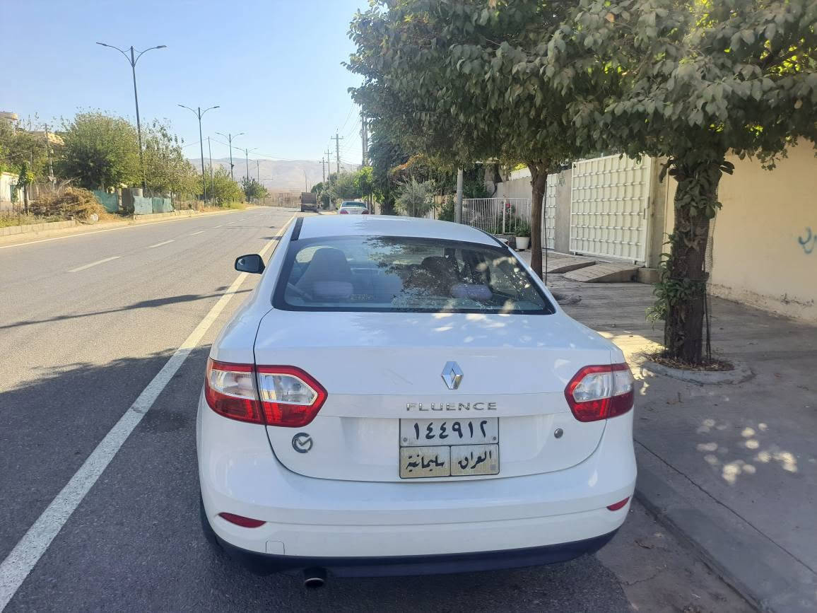 ڕینۆ فلوینسی 2016 
بێ بۆیاخ 
 ڕۆشتوە 112KM
گێری تازە تەشفیت کراوە
 بەشەرتی گێڕ و مەکینە
 نرخی 82گەڵاو مەجال

ژمارەی تەلەفون
  *********** 
*********** حلبجة, السليمانية
