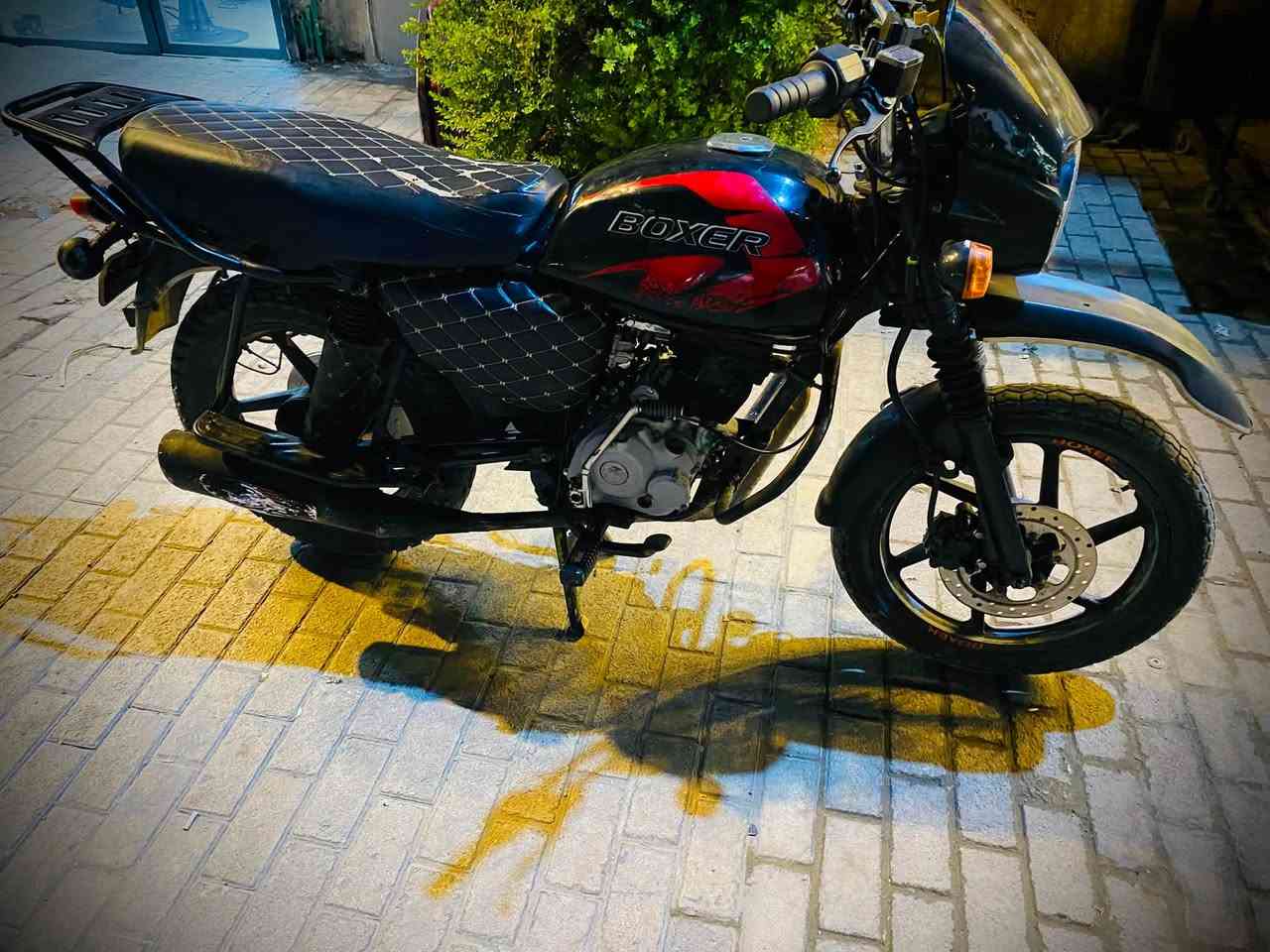سلام عليكم دراجه بوكسر موديل22 بدون أوراق
أتكفل حلال وحرام دراجه كامله مكمله لا نضوح لا تبخير ولا 
تنقيص يرادله شخاطه مالي سلف فقط غير هاذ كلشي ما بيه
دراجه سعر 850 وبيه مجال حك جيه لبياع شراي اطلع كبل
هاذ لمنشور مو الك وعيب تكسرون بحلال ناس 
رقمي ***********
