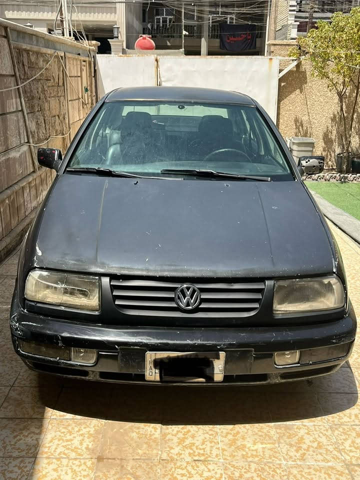 السلام عليكم
كولف موديل 1994 محرك 2000 تبريد شغال  
السعر 33 
مكان البلديات 
***********
