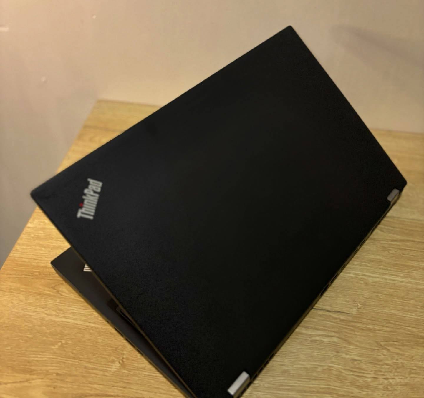 السلام عليكم
عندي لابتوب بالمواصفات التالية :

CPU : Intel core i5 8th H .
GPU : NVIDIA P1000 = GTX 1050Ti .
RAM : 16GB DDR4 .
ROM : 512GB NVME .
DISPLAY : 60.01 Hz .

رايدها بسعر 520 و بيها مجال للشراي .

التواصل على هذا الحساب أو على هذا الرقم 
*********** / عبدالله .

ملاحظة اللابتوب نضيف و استخدامه قليل + مع شاحنته الأصلية . 
#pcgaming #pc #laptop #gaming #GamingLaptop
