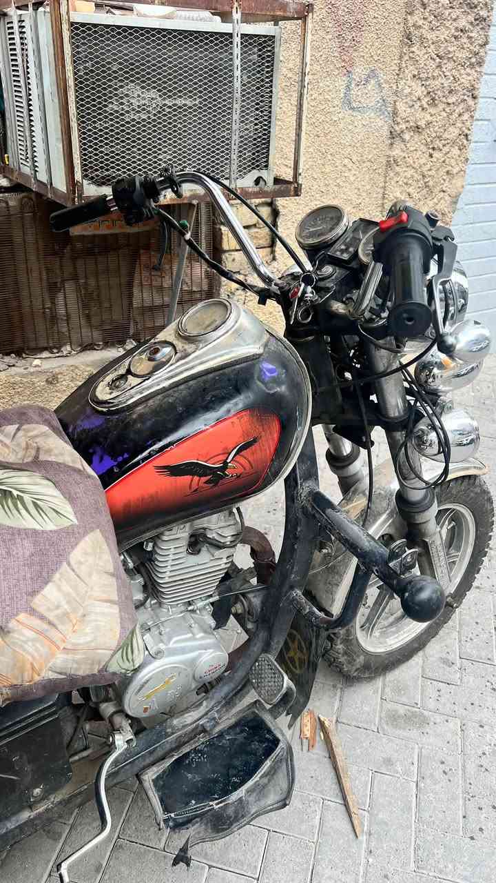 سلام عليكم 
ستوته للبيع صقر مديل 20 مكينتها 23 مجفته ستوته خير من الله كل نقص مابيها وغراضها الاستهلاكيه كلها جديده بلك وراس بلك وملف وراجز وكابرتير خير من الله شوفت عينك واوراقها كامله مكمله بوجهك تروح ترقم كل نقص مابيها اصولي مو سكنر سعرها 1600 قفل 🔒 
*********** الموشراي واليدور بغير سعر يعذرني ولا يتعبني مكاني بغداد مدينة الصدر
