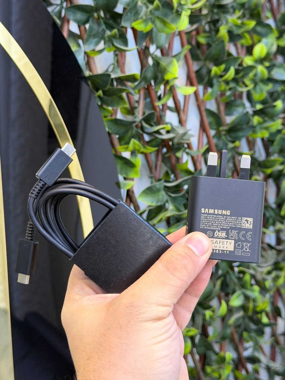 **عرض يوم السبت فقط**
**عرض يوم السبت فقط
شاحن 45w + كيبل تايب سي - تايب سي

————————-

السعر  ٢٥  الف فقط يوم السبت

———————— 

توصيل كل العراق ٥ الأف

 ————————-

للحجز او الاستفسار المراسله على الواتساب *********** 
***********

————————-
العنوان شارع فلسطين مجاور الكوخ مكتب H&H 
————————-

رابط جميع برامج التواصل https://heylink.me/hussein.handh/

————————-

رابط الانضمام لكروب الواتساب https://chat.whatsapp.com/FvFJNN4B3DU3r8Zw96uhig?mode=gi_t
————————-
رابط الانضمام لقناة الواتساب ‏ https://whatsapp.com/channel/0029VbCZofYISTkPK9NW1729
