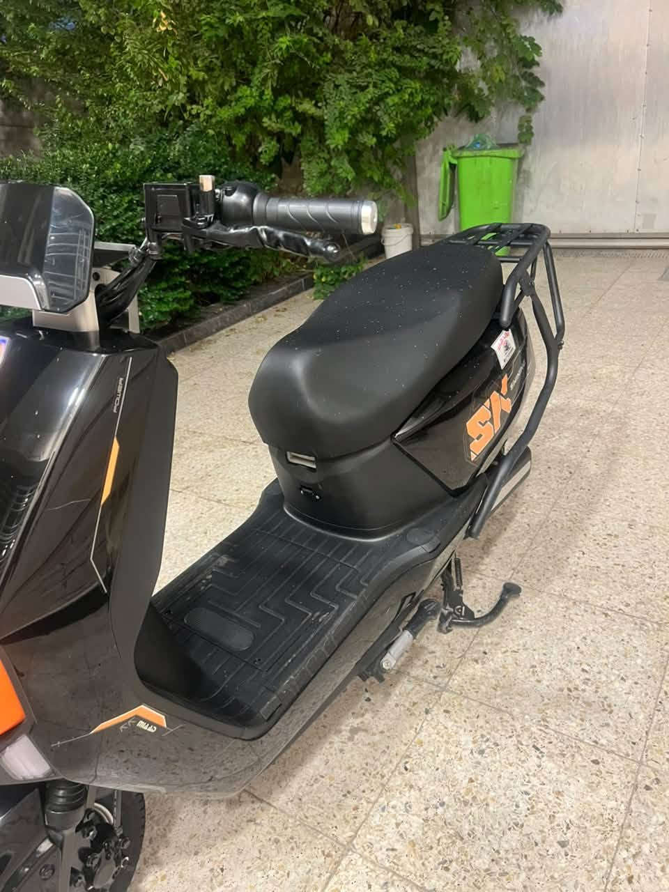 ست بطاريات • شاحن أصلي • ٤ أشهر