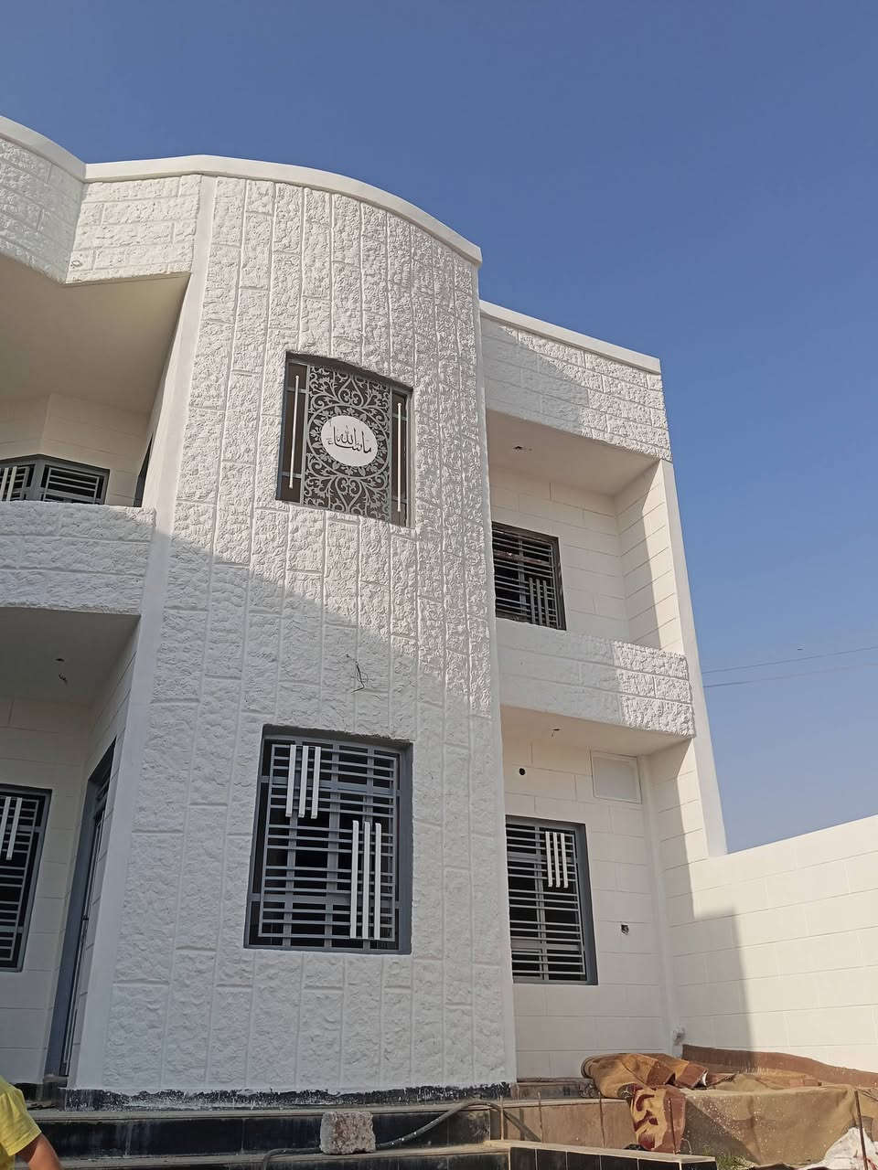 سلام عليكم صباغ دراجه اولى حاليا متفرغ بسعر مناسب رقمي الهاتف ***********

