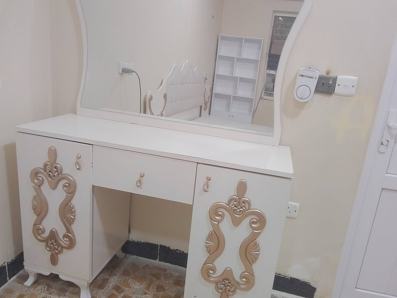 غرف نوم للبيع تركي ام الهاتف ***********
@***********1

