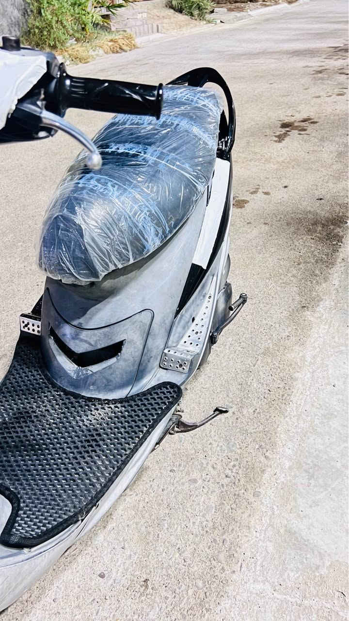 سلام عليكم ماكس قجمه مكينه ناعمه ما مفتوحه  كهرباهيات كلها شغاله سلف هندر اشاير قفل ستيرن الا يت زنون عالي ناصي  دراجه مرتبه مال جناي السعر 650مكاني بصره ابولخصيب وهاي تفاصيل كلها *********** البصرة, العراق
