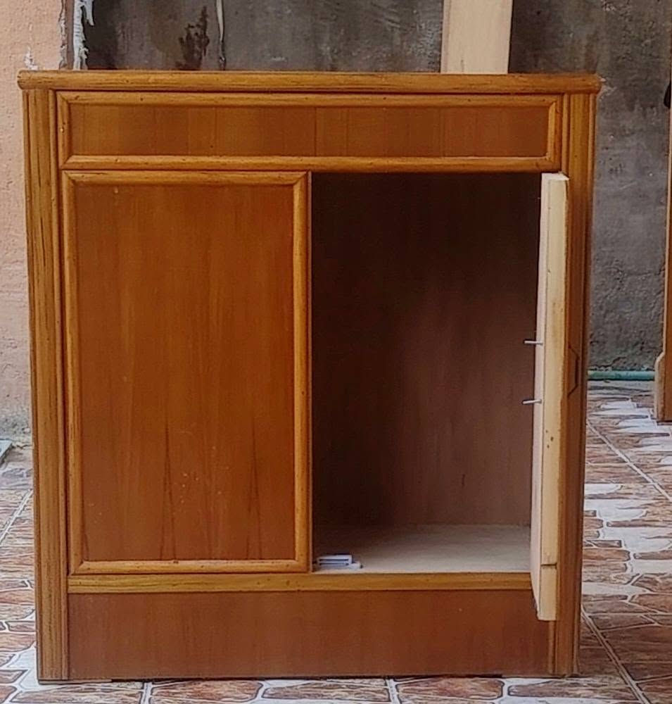مكتبة جربايه وميز امرايه تسكام *********** واتساب أو خاص
