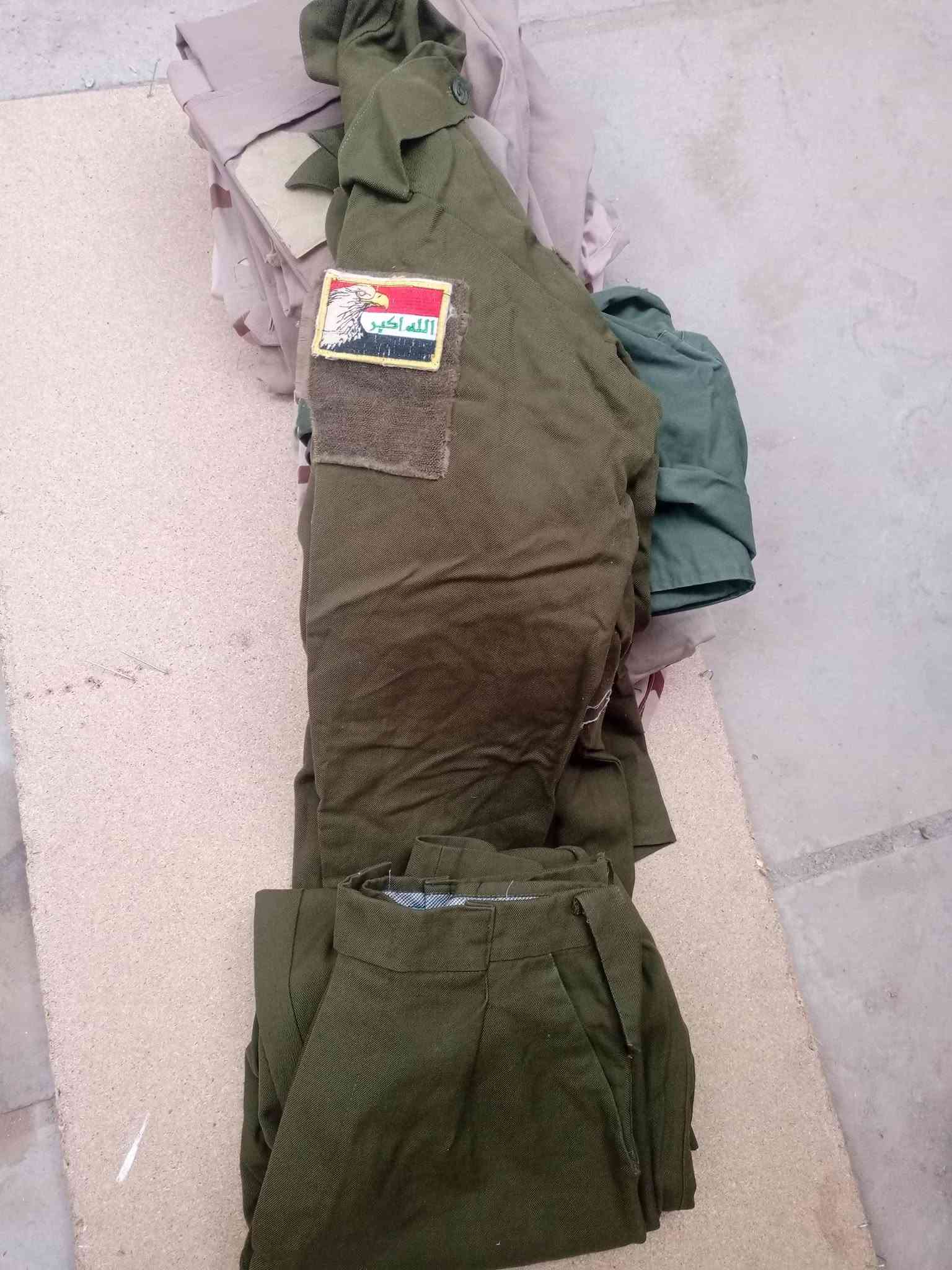 ملابس • بدون تفاصيل • للبيع
