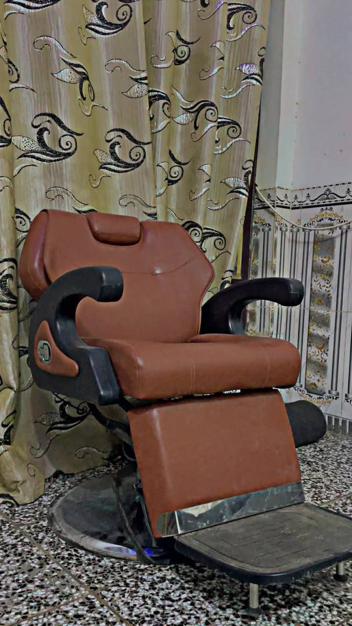 كرسي حلاقة • جديد • ما مستعمل