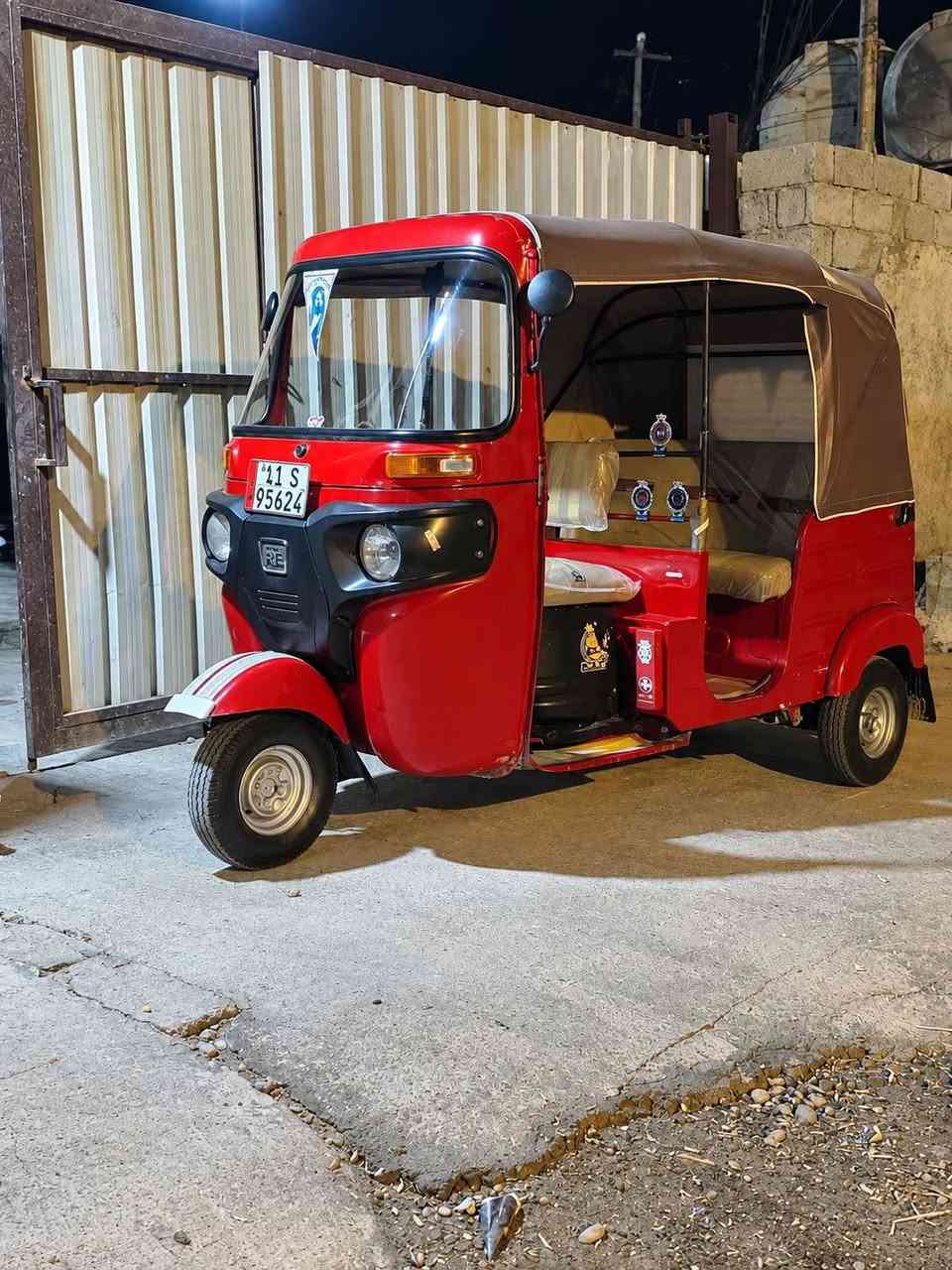 تكتك للبيع 18 رقم وسنويه
مكفوله تنقيص تبخير 
المكان بغداد السياحي 
السعر 5,250
***********
