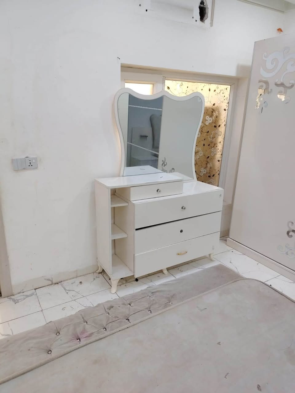 غرف نوم للبيع
العنوان / كاني كردا  الشارع السايدين مقابل المدرسه التركيه 
رقم موبايل ***********
