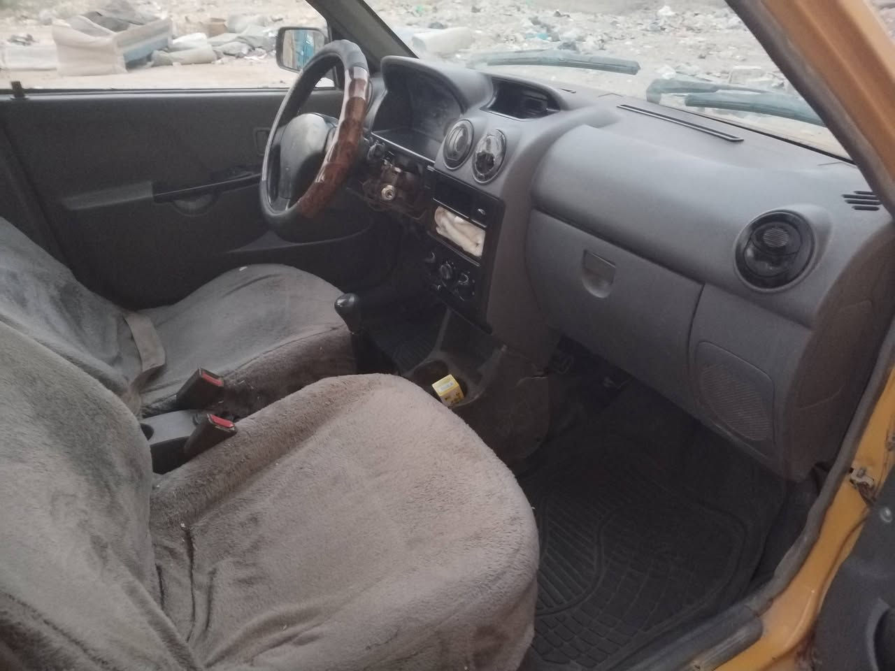 سايبه 12 نضيفه جدا
رقم نجف الماني سنويه 26

مكينه كير حداديه كهربائيات كله شغاله

 تخم تاير جديد سياره جاهزه وترايها يخبل 

سعره 10

مكاني نجف ***********
