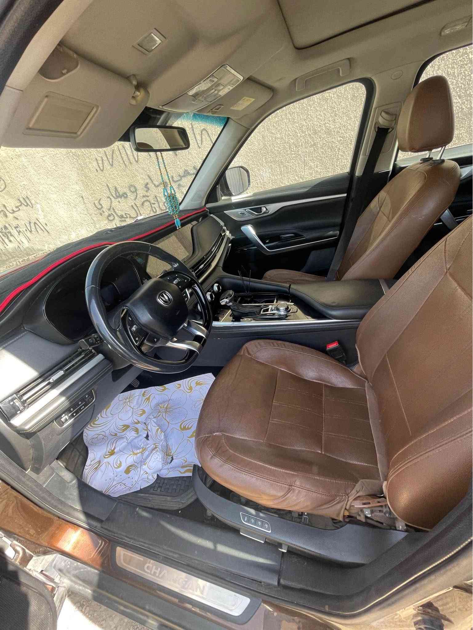 السلام عليكم

شانجان cs 95 

موديل ٢٠٢٢ 

لون ذهبي 

داخل جكليتي 

بيها جاملغ صبغ ودعاميه 

 والباقي كله صيانه جديده 

السياره دهن كير جديد ونوزلات وبلكات وفيت بم ومجاول 

تايرات جدد وصدر جديد وباتري جديد وقوايس جديده ورولات جدد واتر بم جديد 

دسكات وبنزات جيب لاريدو 

جامع اماميه جديده 

السياره حره 

مواصفات كامرات ٤ رادارات اشارات ترحيب لدات زينون جلد كهرباء تشغيل عن بعد بصمات جنطه كهرباء ٧ راكب ٣ قطع تبريد كشنات ميموري تحكمات ستيرن بانوراما مري شفط ويل كب وفور ويل ودبل اشاره بالمري مري شفط رادارات جانبيه واماميه وخلفيه حساسات اماميه وخلفيه وجانبيه 

السياره جاهزه من كلشي فقط نقص بيها شريط ستيرن وبيها فتحة تبريد مكسوره الكفر فقط وماسكة اليد الوره مكسوره والباقي اي نقص مابيها

*********** 
السعر ٢٠ مليون بغداد, العراق
