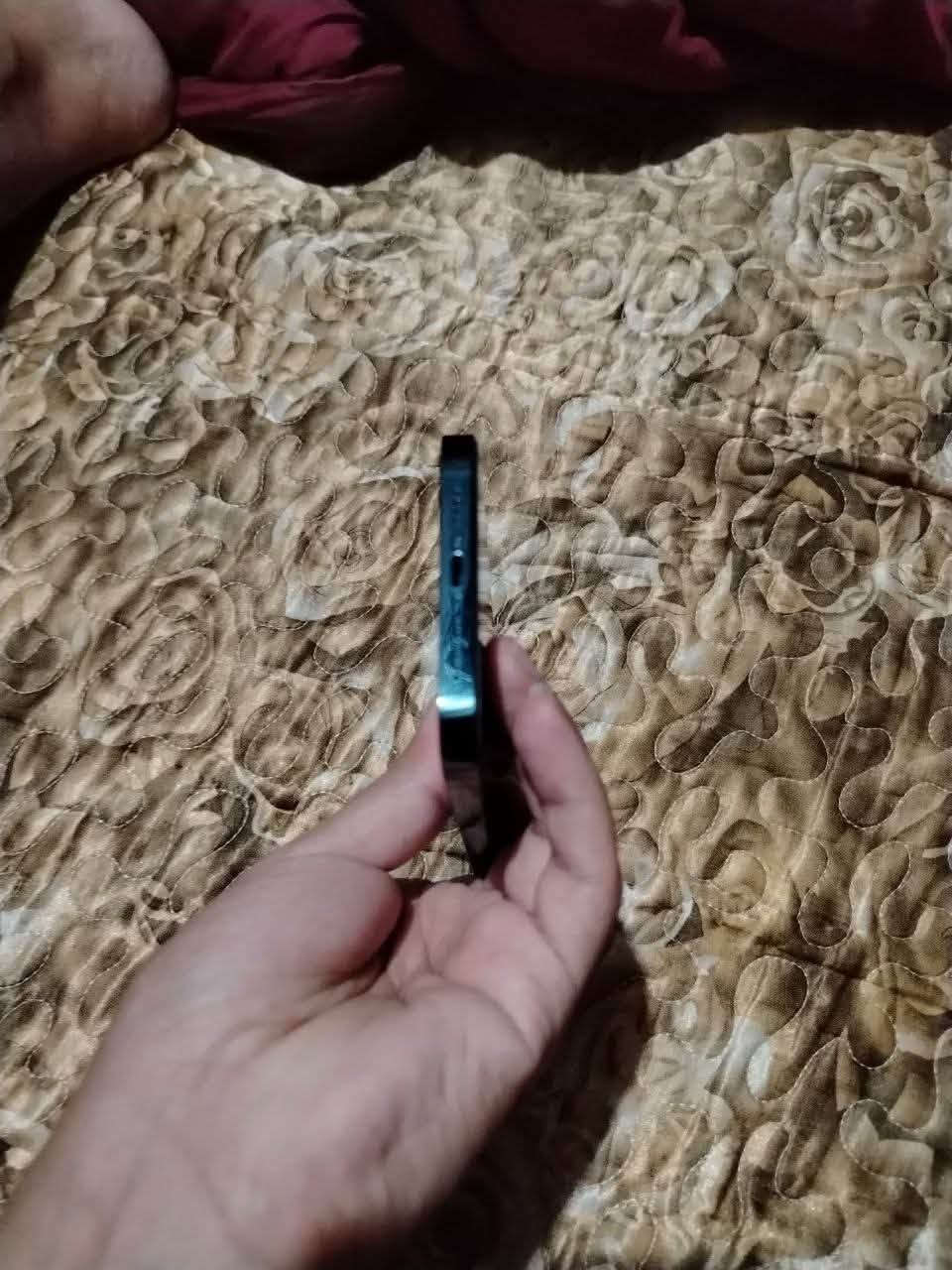 جهاز مكفول وين ما تريد اخذه فحصه ١٢بروماكس ذاكرته٢٥٦بطاريته٨١بكاني بغداد زعفرانيه هاذ رقمي ***********
