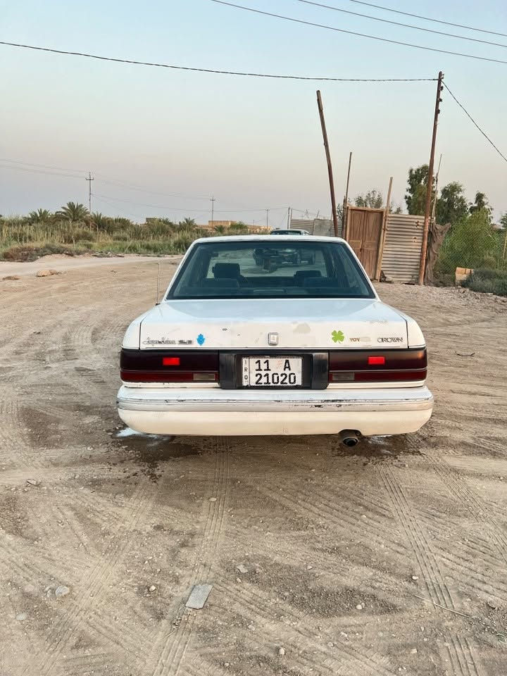 سلام عليكم سيدان 1990 رقم بغداد انكليزي 

شرط التحويل تبريد عوزه بس كمبريسر 

بس تكحيل بدون صبغ
 
سعرها 58 وبيها مجال مكانها ناصريه 
سوك الشيوخ 

الاستفسار اكثر ***********
