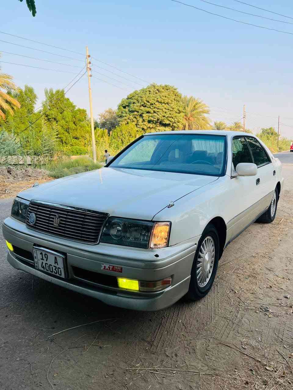 السلام عليكم فلات للبيع موديل 96رقم كربلاء نكليزي مكينه 3000فيشتين كفاله كص ونقل جثه شاصي 55 سنويه لل 28 تبريد امامي خلفي جنجر السياره للبيع او مراوس السعر 85 رقم الهاتف ***********
