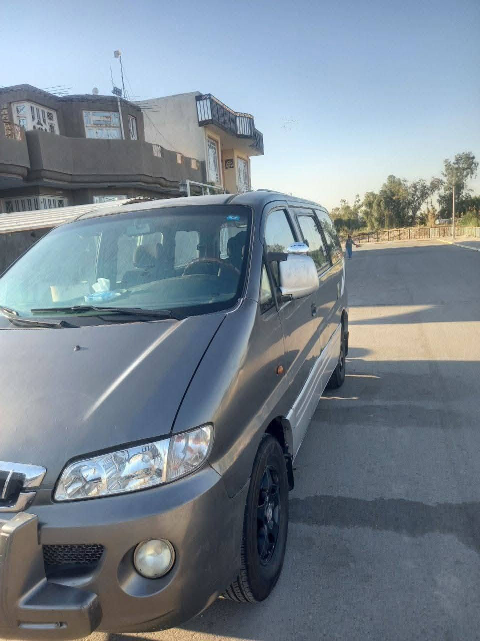 اخوان السلام عليكم للبيع استاركس موديل  ٢٠٠٠ بغداد رقم انكليزي صبغ حزام سنتر للك تخم تايرك كهرباء  كاله  شغاله ترايك للبصره  السعر المطلوب  ٥٠ مكان السياره الصويره للتواصل  ***********
