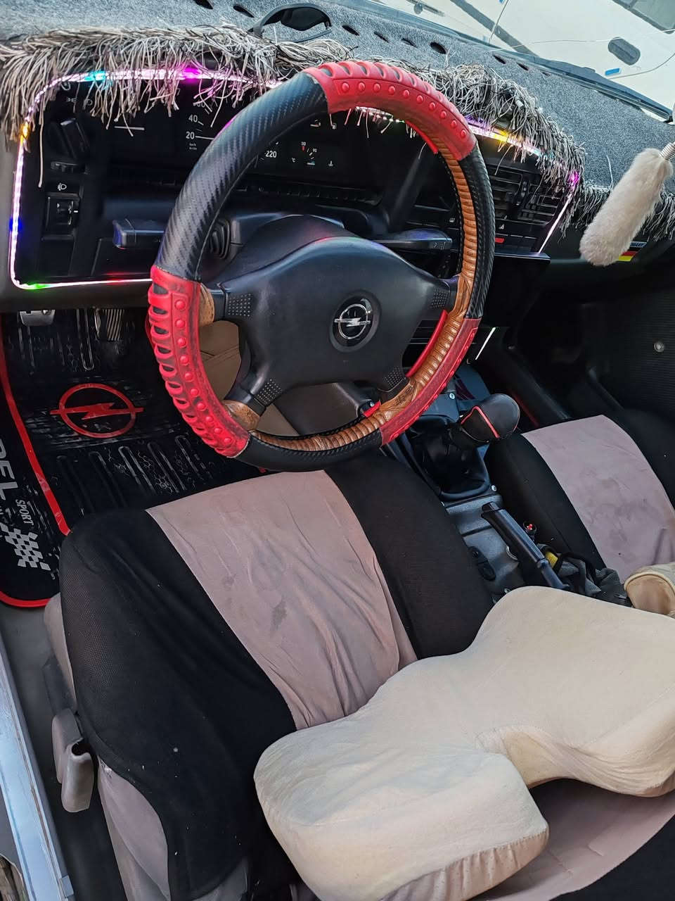 اوميكا • سنوية ٢٠٢٩ • نظيف