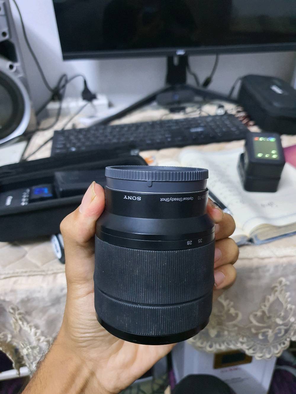 Sony 28-70mm f3.5-5.6
فول فريم
نظيفه
للإستفسار واتساب ***********